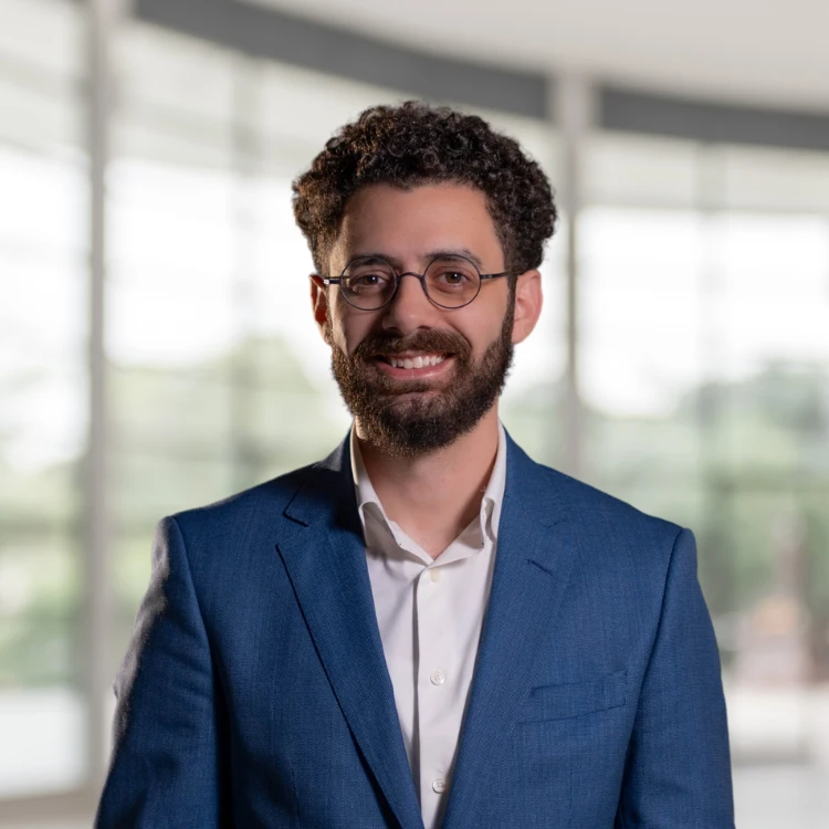 Adam Fineberg — Entrepreneur, Consultant & Business Growth Expert